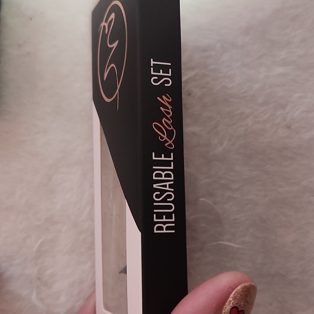 NEW!! Make Up Gift Set!!! Excellent Deal!! - Picture 2 of 14